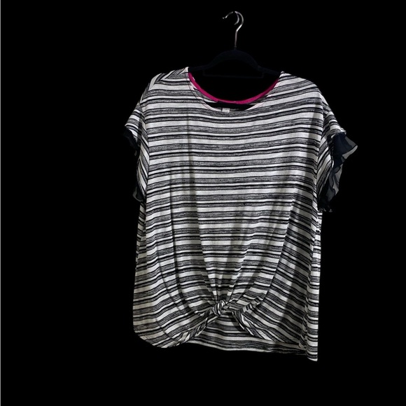 FGD Striped Black and White Women's Top - Picture 5 of 11